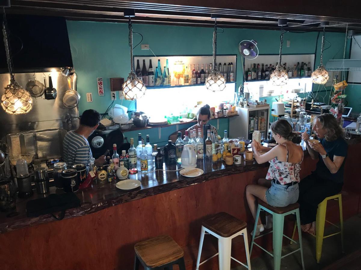 Guest House & Bar Diamond Head Mihana Extérieur photo