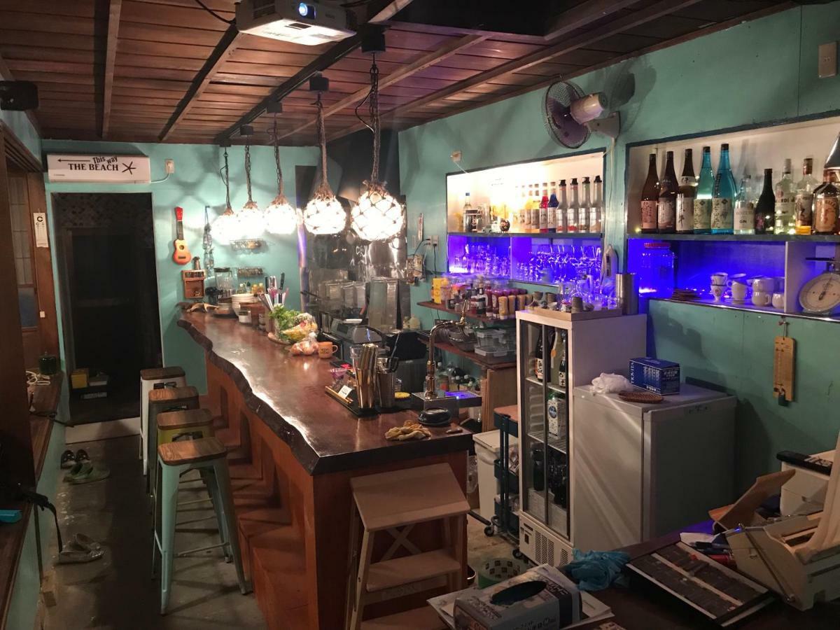 Guest House & Bar Diamond Head Mihana Extérieur photo